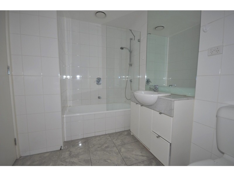 REF 22551/183 City Road, Southbank VIC 3006