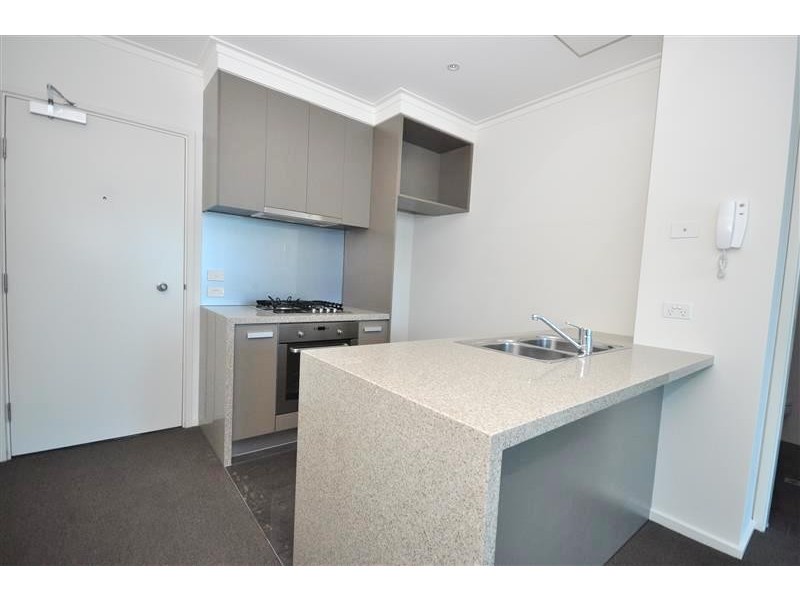 REF 22553/180 City Road, Southbank VIC 3006