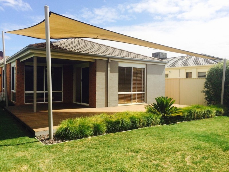 25 Arlington Way, Point Cook VIC 3030