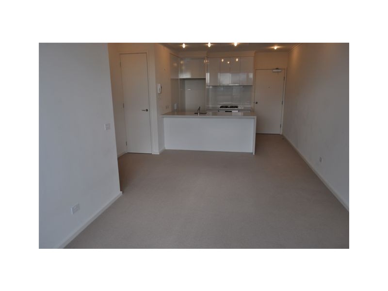 REF 22569/63 Whiteman Street, Southbank VIC 3006