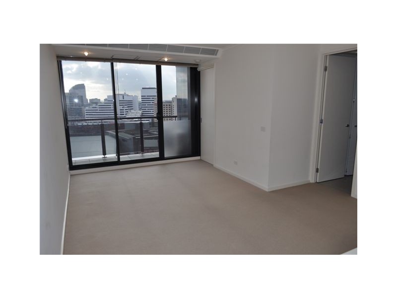 REF 22569/63 Whiteman Street, Southbank VIC 3006