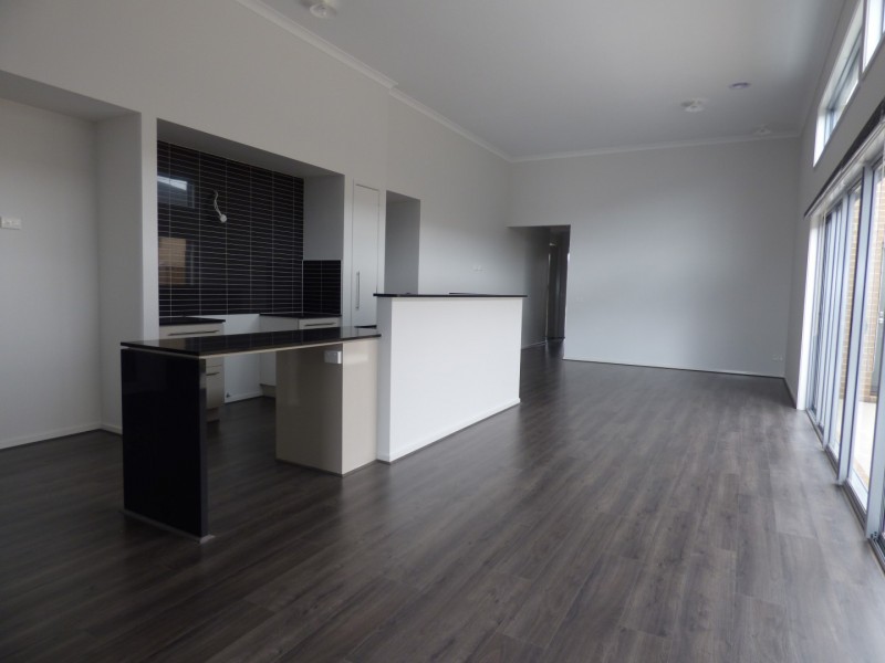 28 Stoneyfell Road, Point Cook VIC 3030