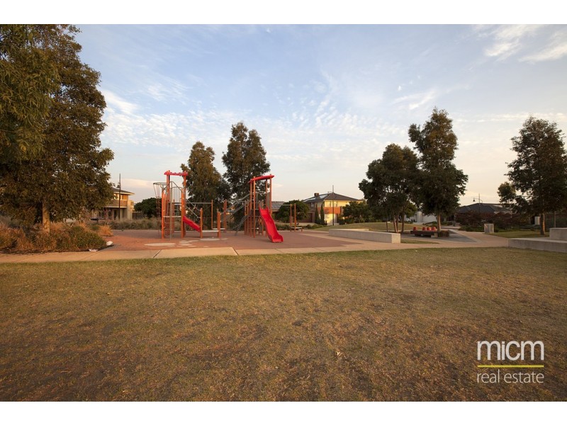 31 Breasley Parkway, Point Cook VIC 3030