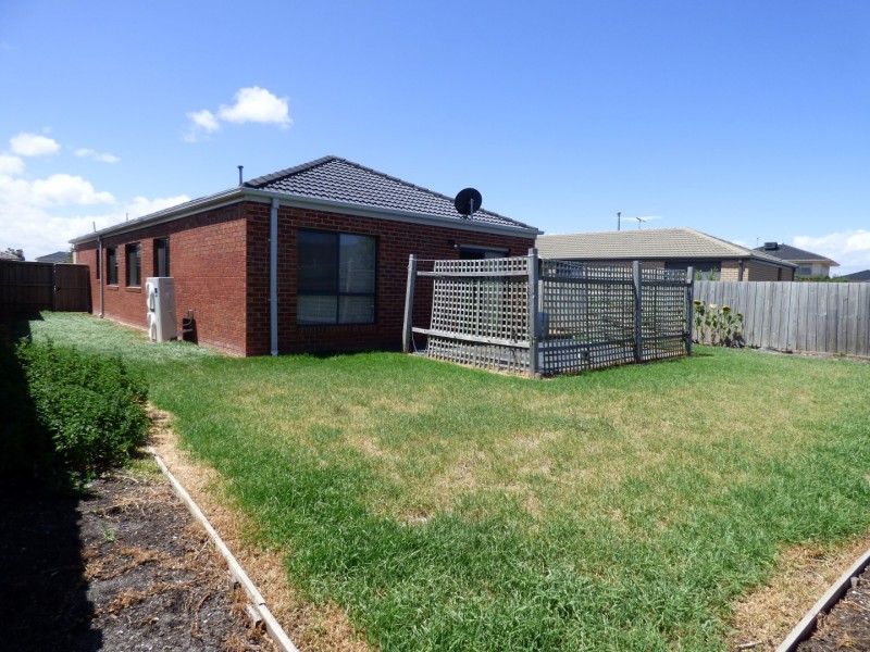 16 Earth Street, Point Cook VIC 3030