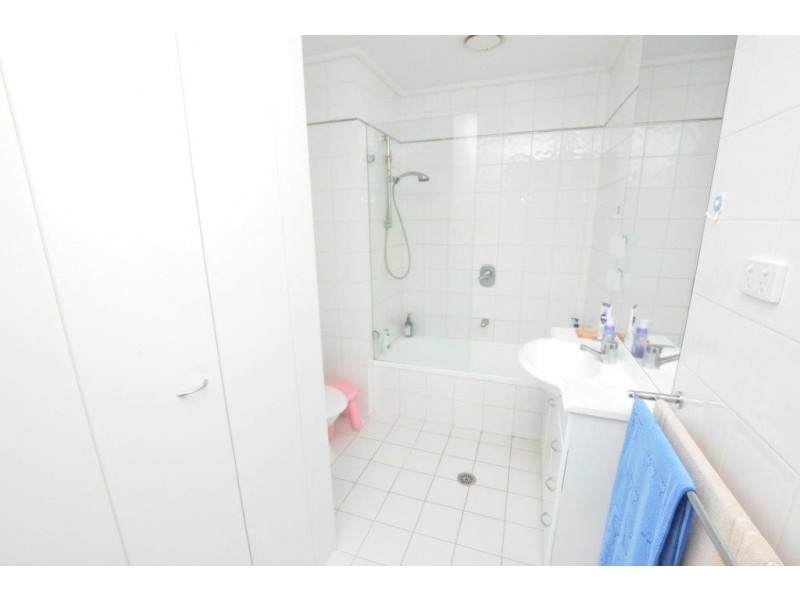 REF 22615/28 Bank Street, South Melbourne VIC 3205