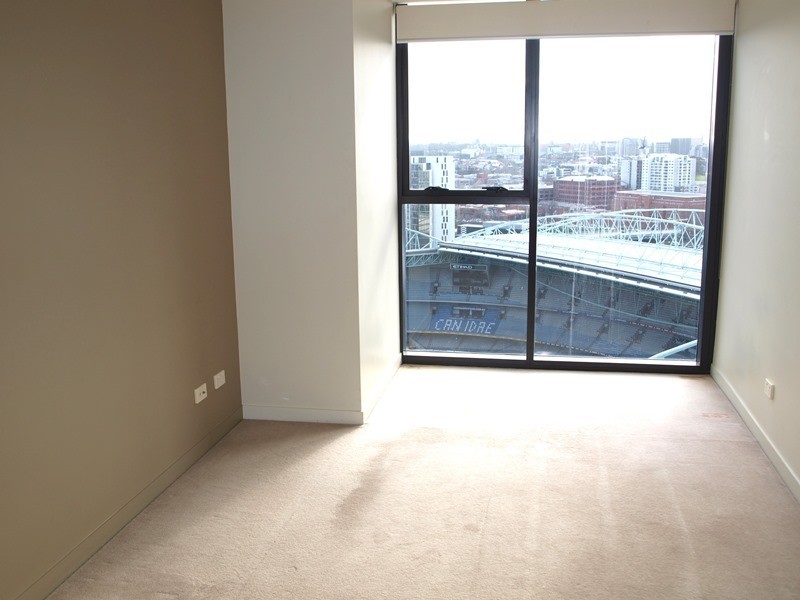2810B/100 Harbour Esplanade, Docklands VIC 3008