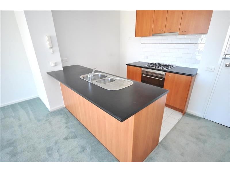 REF 32418/28 Bank Street, South Melbourne VIC 3205