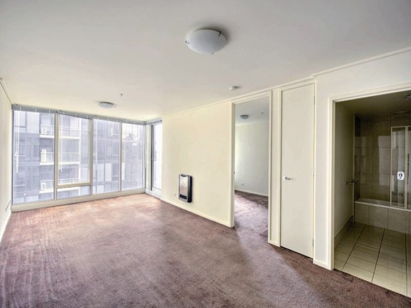 REF 31005/163 City Road, Southbank VIC 3006