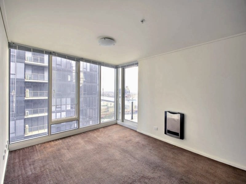 REF 31005/163 City Road, Southbank VIC 3006