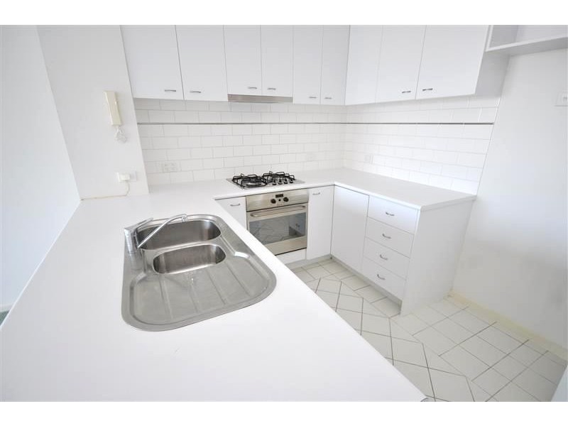 REF 32462/38 Bank Street, South Melbourne VIC 3205