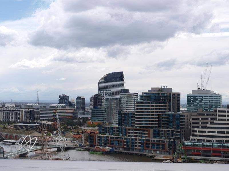 REF 22643/79 Whiteman Street, Southbank VIC 3006