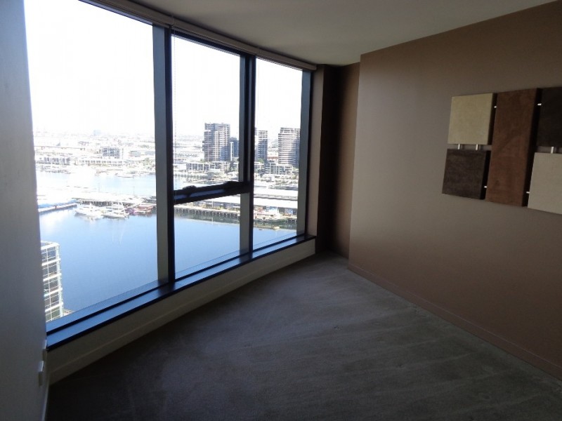 2101/100 Harbour Esplanade, Docklands VIC 3008