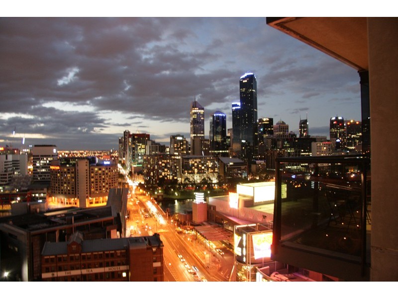 2012/63 Whiteman Street, Southbank VIC 3006