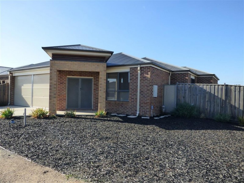 14 Fieldstone Place, Tarneit VIC 3029