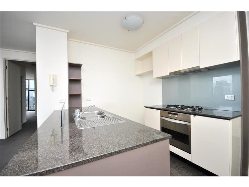 REF 22659/100 Kavanagh Street, Southbank VIC 3006