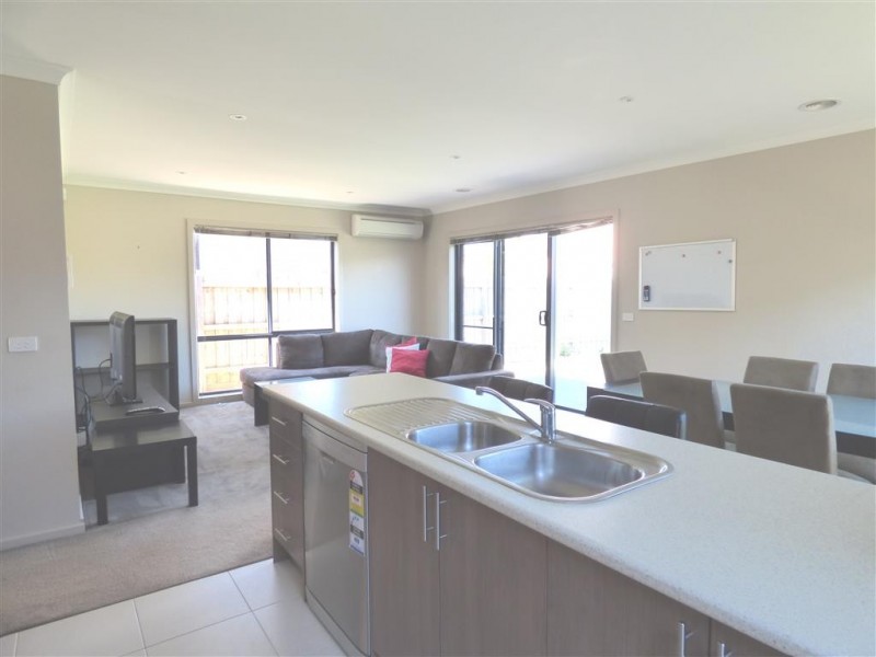 20A Windrest Way, Point Cook VIC 3030