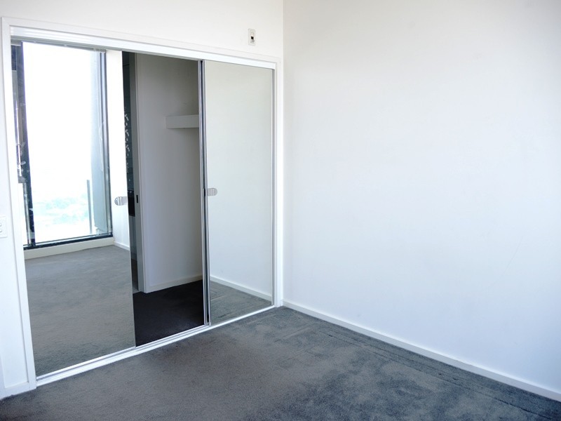 REF 22666/99 Whiteman Street, Southbank VIC 3006