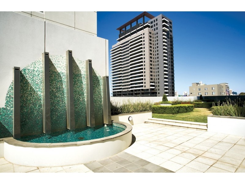 REF 22666/99 Whiteman Street, Southbank VIC 3006