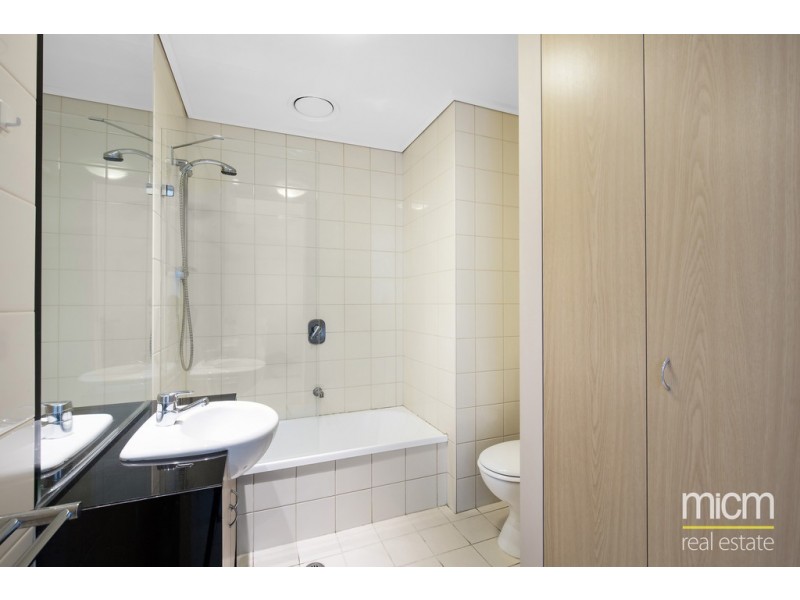 267/83 Whiteman Street, Southbank VIC 3006