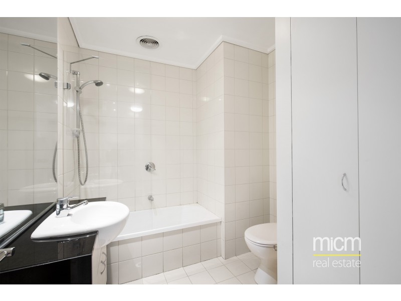 47/83 Whiteman Street, Southbank VIC 3006