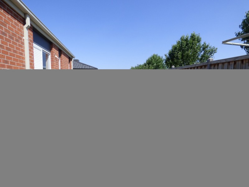 16 GRANDPARK CIRCUIT, Point Cook VIC 3030