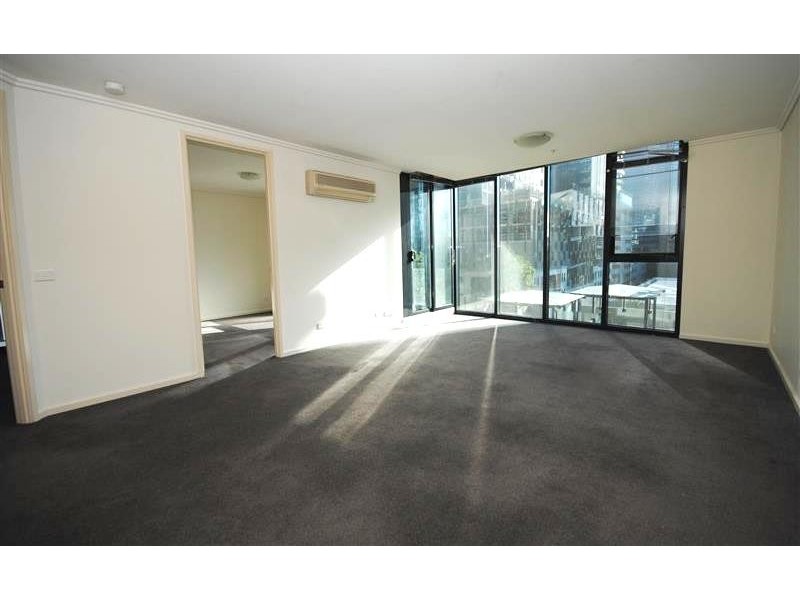 REF 22679/88 Kavanagh Street, Southbank VIC 3006