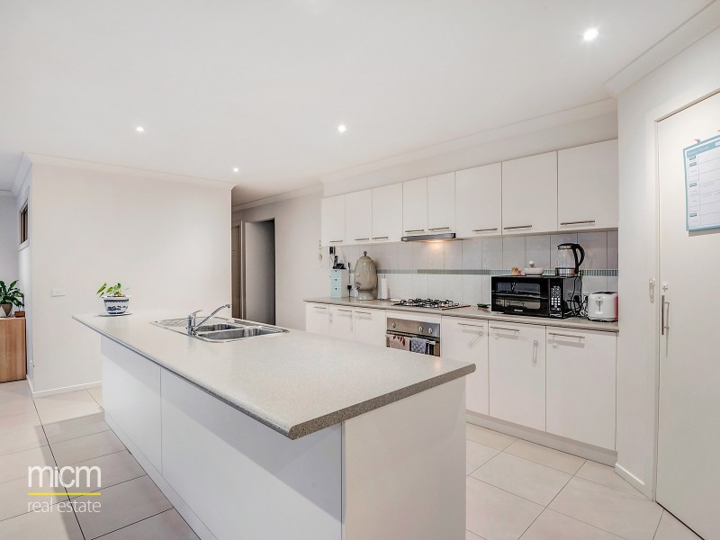 39 Kimba Circuit, Truganina VIC 3029