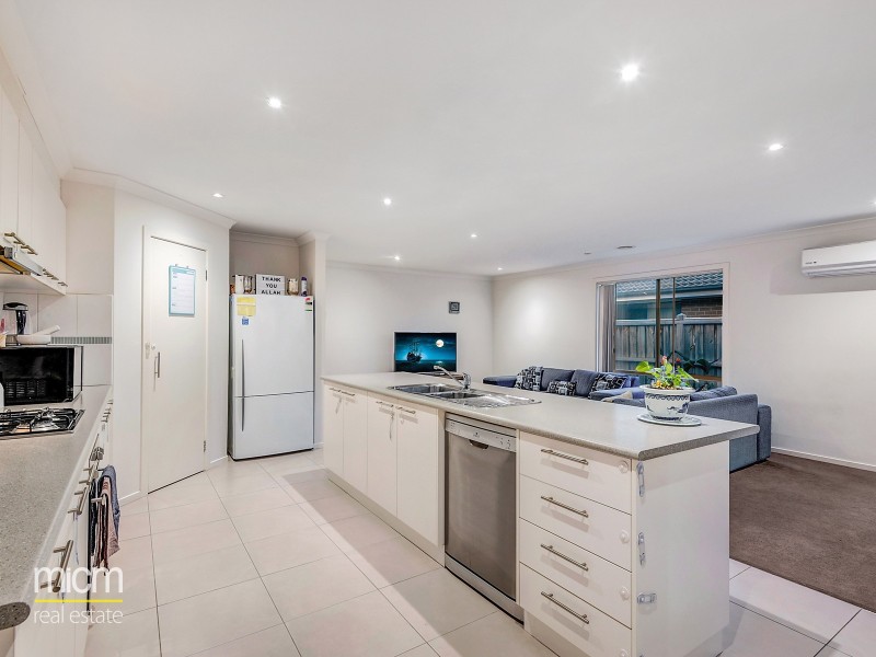 39 Kimba Circuit, Truganina VIC 3029