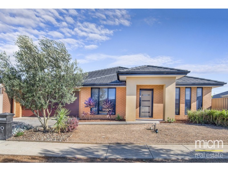 4 Tarango Drive, Point Cook VIC 3030