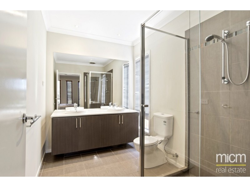 4 Tarango Drive, Point Cook VIC 3030