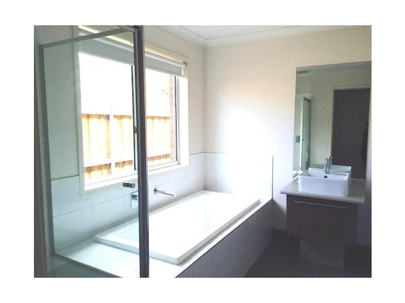 48 Campaspe Way, Point Cook VIC 3030