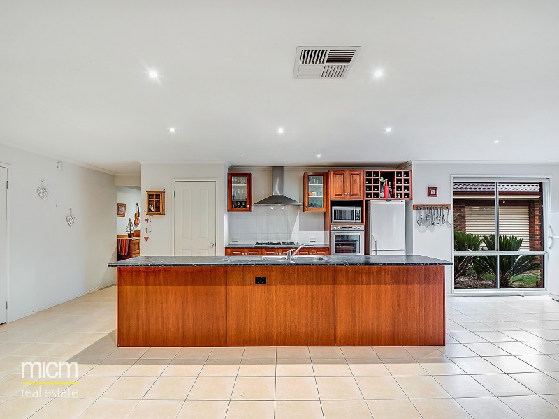 3 Pankhurst Promenade, Point Cook VIC 3030