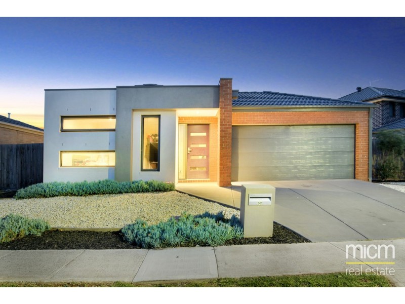 52 Canegrass Drive, Point Cook VIC 3030