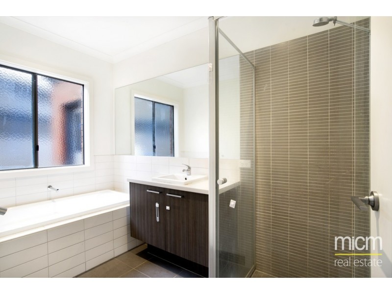 52 Canegrass Drive, Point Cook VIC 3030