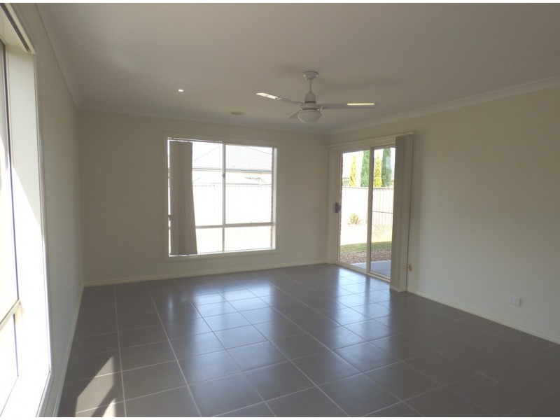 5 Wattlebrush Court, Tarneit VIC 3029