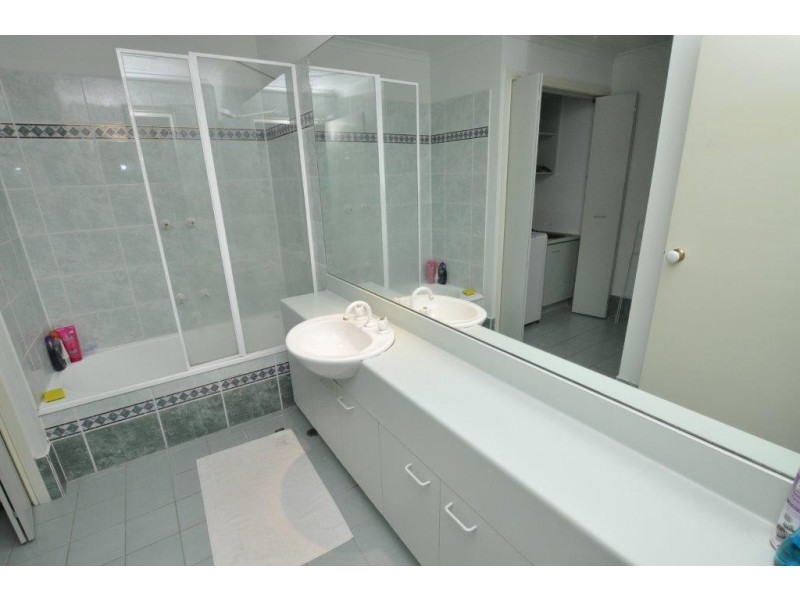 REF 22695/83 Queensbridge Street, Southbank VIC 3006
