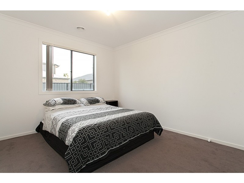 21 Marshall Terrace, Point Cook VIC 3030