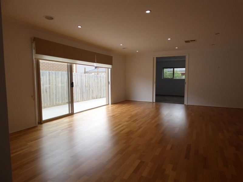 385 Boardwalk Boulevard, Point Cook VIC 3030