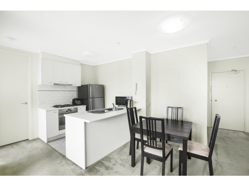 1008/38 Bank Street, South Melbourne VIC 3205