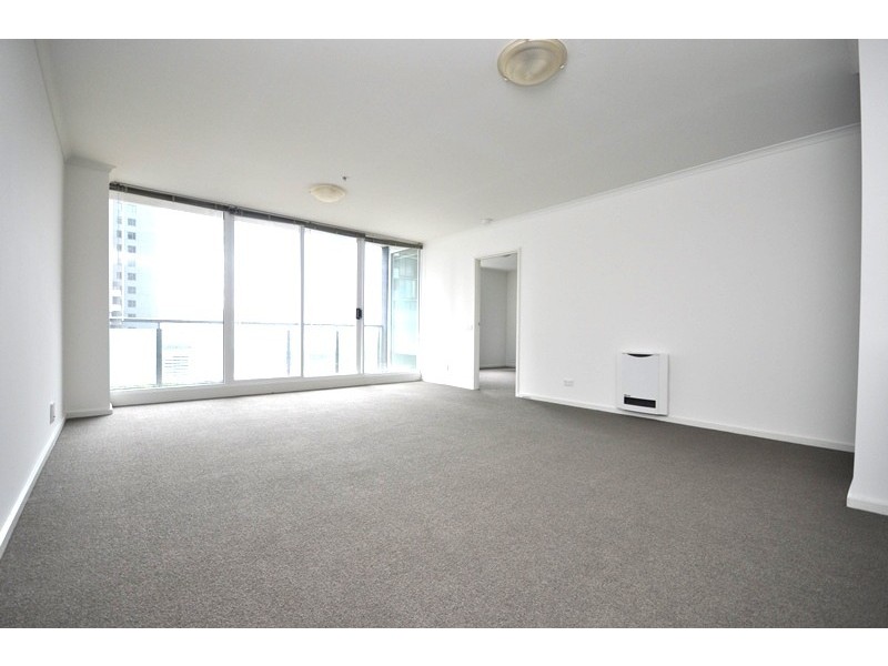 REF 22708/79 Whiteman Street, Southbank VIC 3006