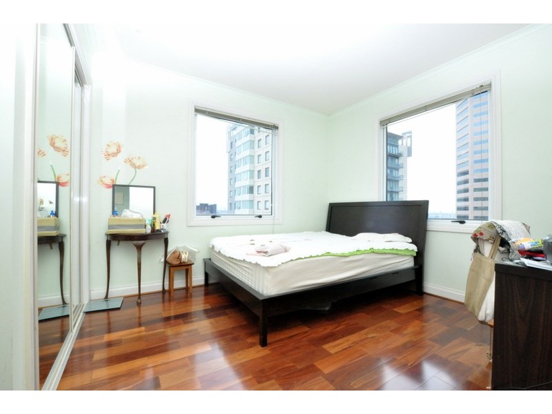 REF 22717/33 La Trobe Street, Melbourne VIC 3000