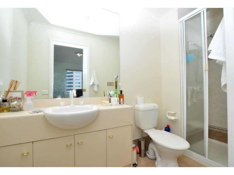 REF 22717/33 La Trobe Street, Melbourne VIC 3000