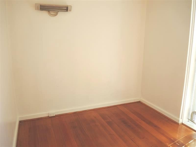 4/8 Docker Street, Elwood VIC 3184