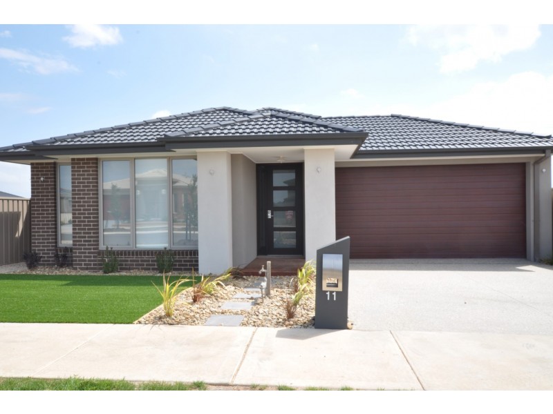 11 Starburst Avenue, Truganina VIC 3029