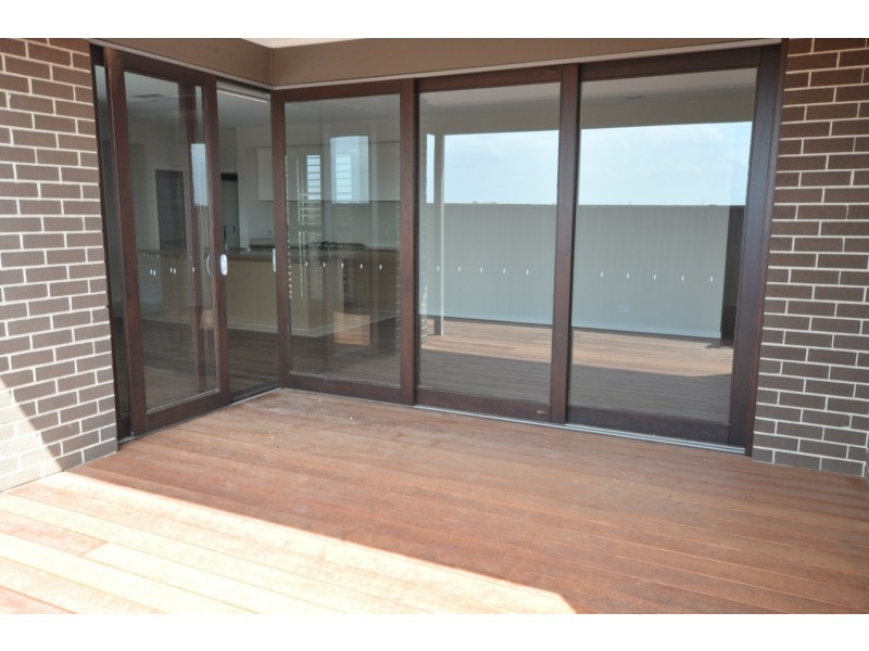 11 Starburst Avenue, Truganina VIC 3029