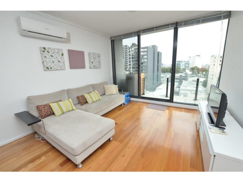 REF 22728/38 Bank Street, South Melbourne VIC 3205
