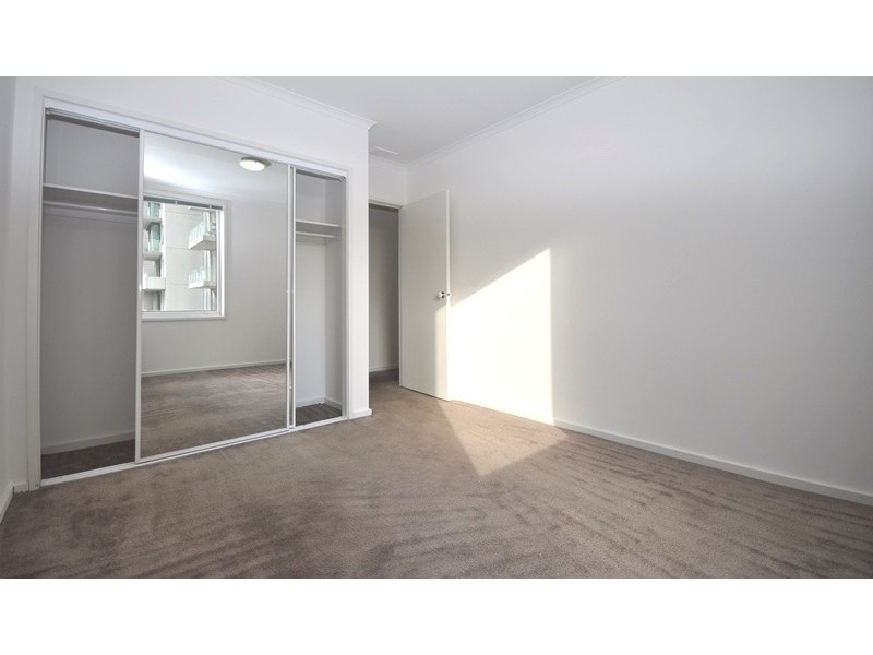 REF 22738/79 Whiteman Street, Southbank VIC 3006