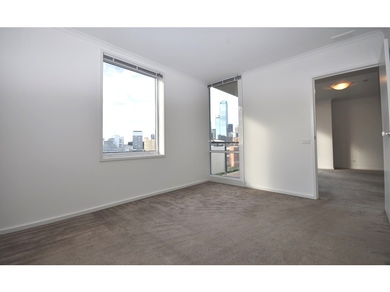 REF 22738/79 Whiteman Street, Southbank VIC 3006