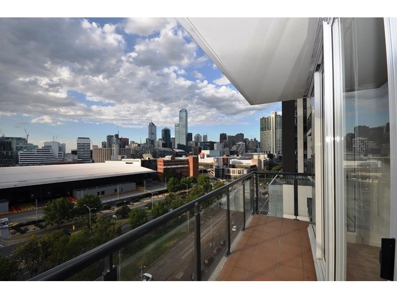 REF 22738/79 Whiteman Street, Southbank VIC 3006