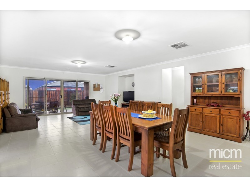 17 Mallee Street, Point Cook VIC 3030